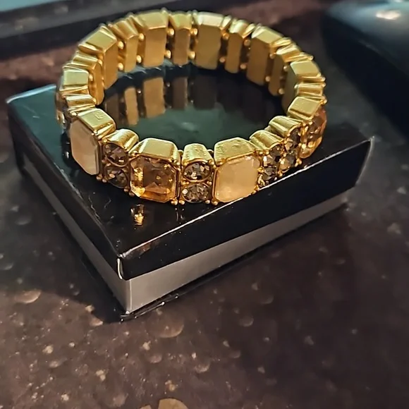 Charcoal Rhinestone Lucite Squares Stretch Bracelet - Picture 1 of 3